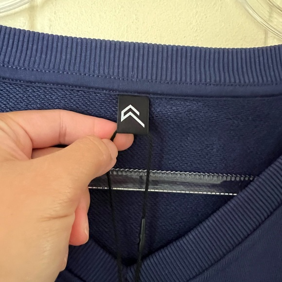 NWT Oner Active Midnight Blue Drop Sweater Size UK Medium - Picture 3 of 8